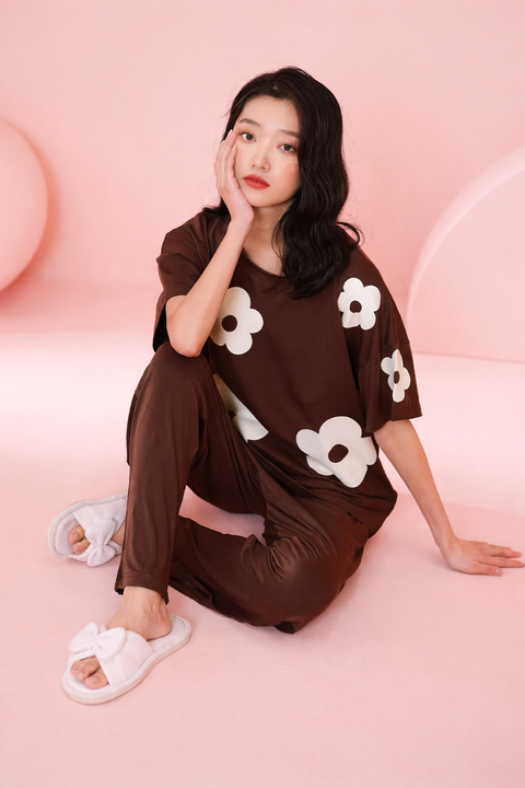 Brown Daisy White Flower Printed Night Suit