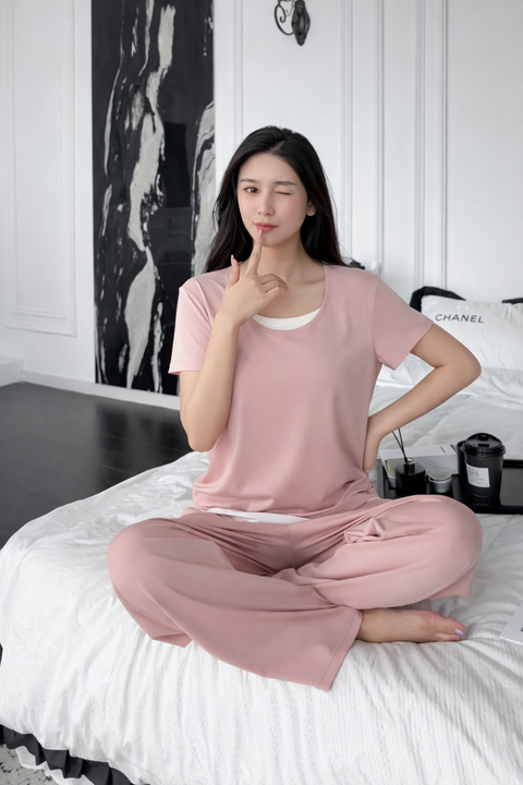 Pink Women’s Soft Lounge Wear Suit